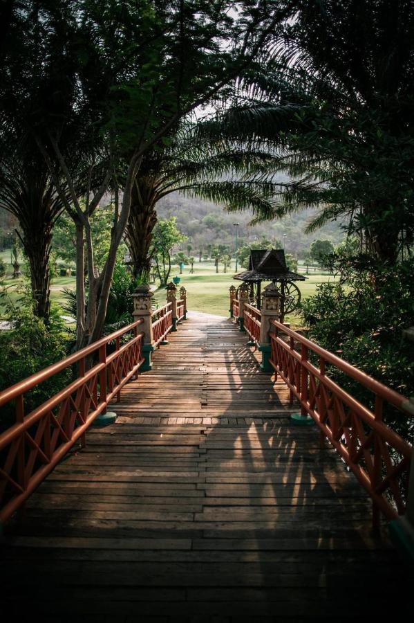 Phubachiang Golf & Resort Pakse Eksteriør bilde