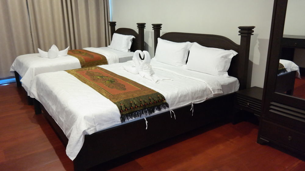 Phubachiang Golf & Resort Pakse Eksteriør bilde