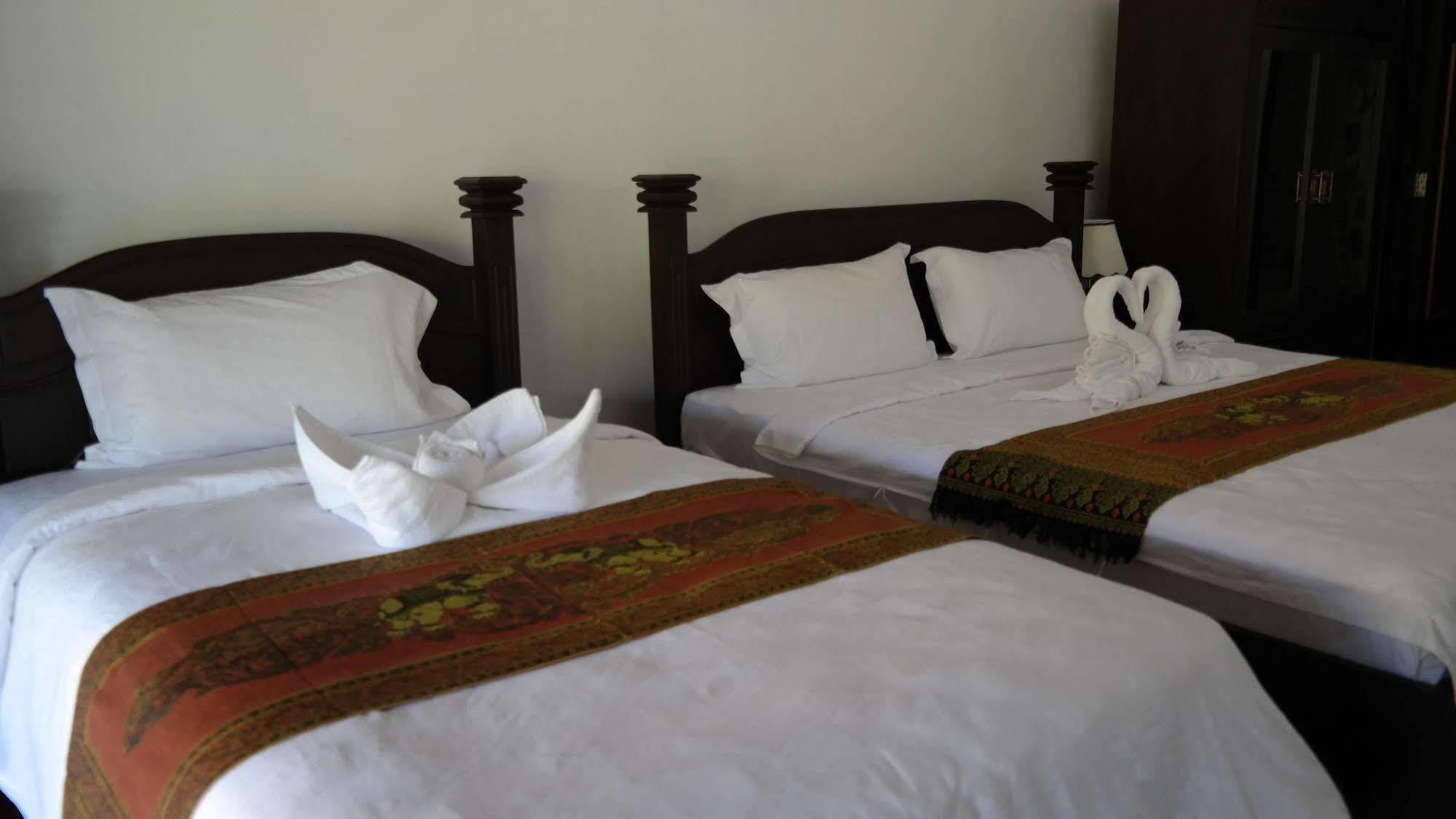 Phubachiang Golf & Resort Pakse Eksteriør bilde