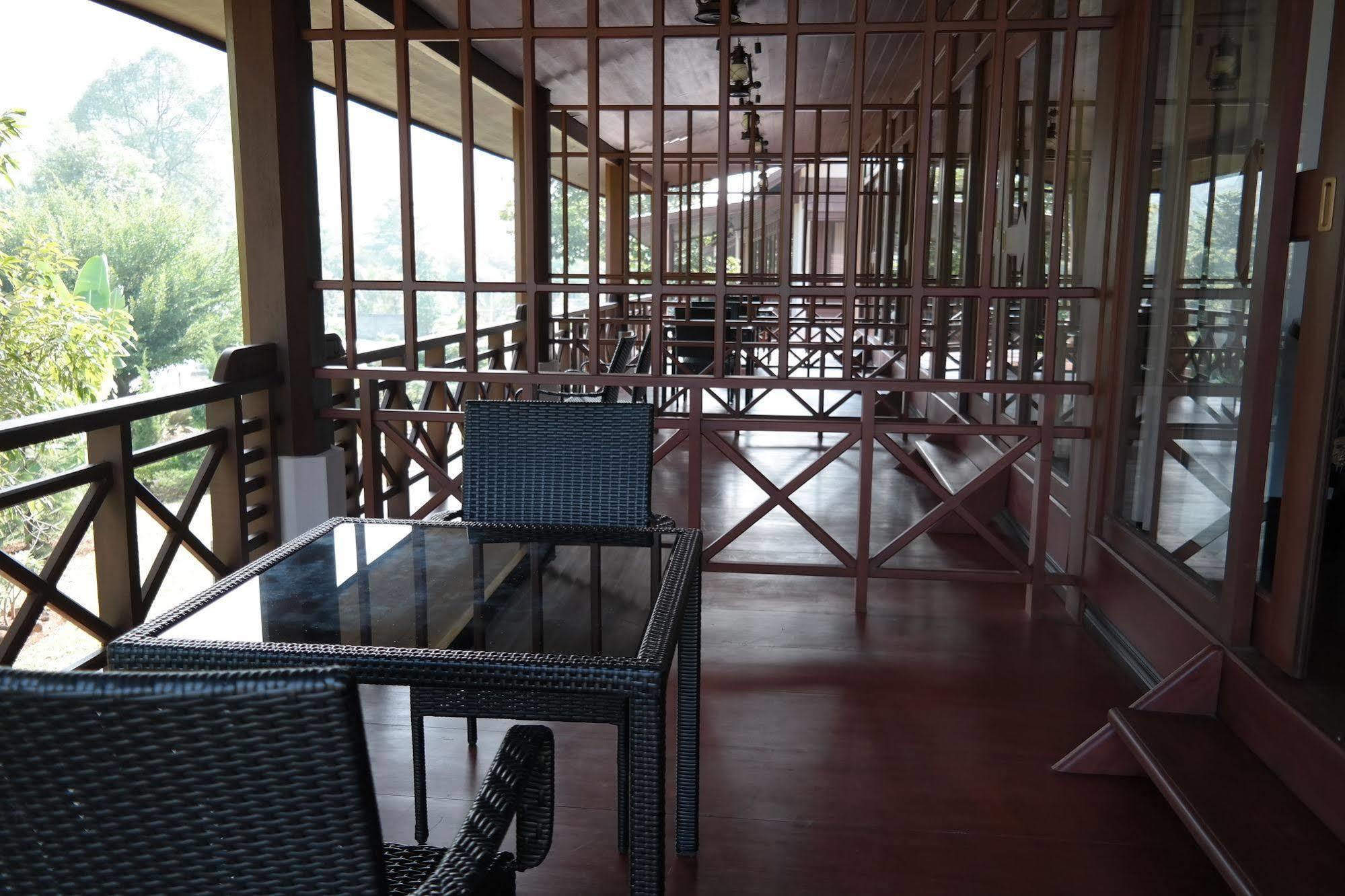 Phubachiang Golf & Resort Pakse Eksteriør bilde